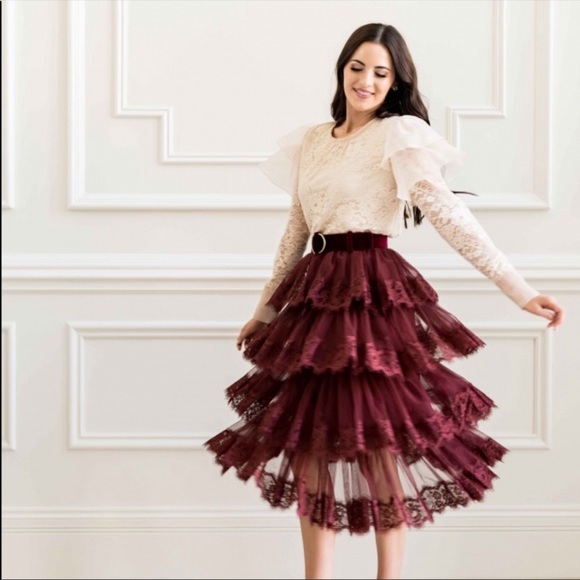 Rachel Parcell Dresses & Skirts - Rachel Parcell Lace Trim Tiered Skirt Red Grape XS